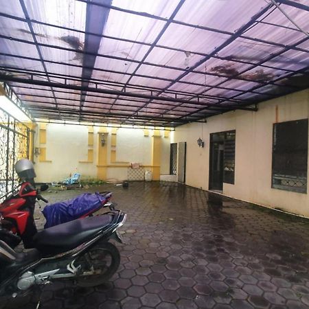 Reddoorz Syariah At Demasto Homestay Jembel 外观 照片