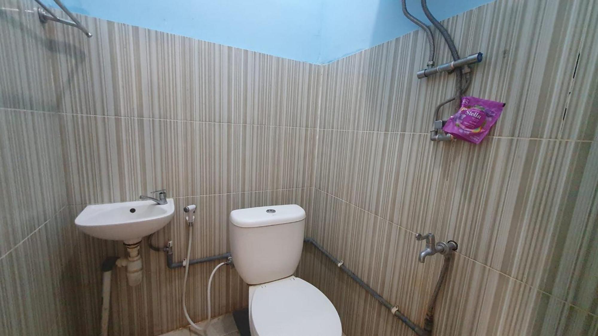 Reddoorz Syariah At Demasto Homestay Jembel 外观 照片