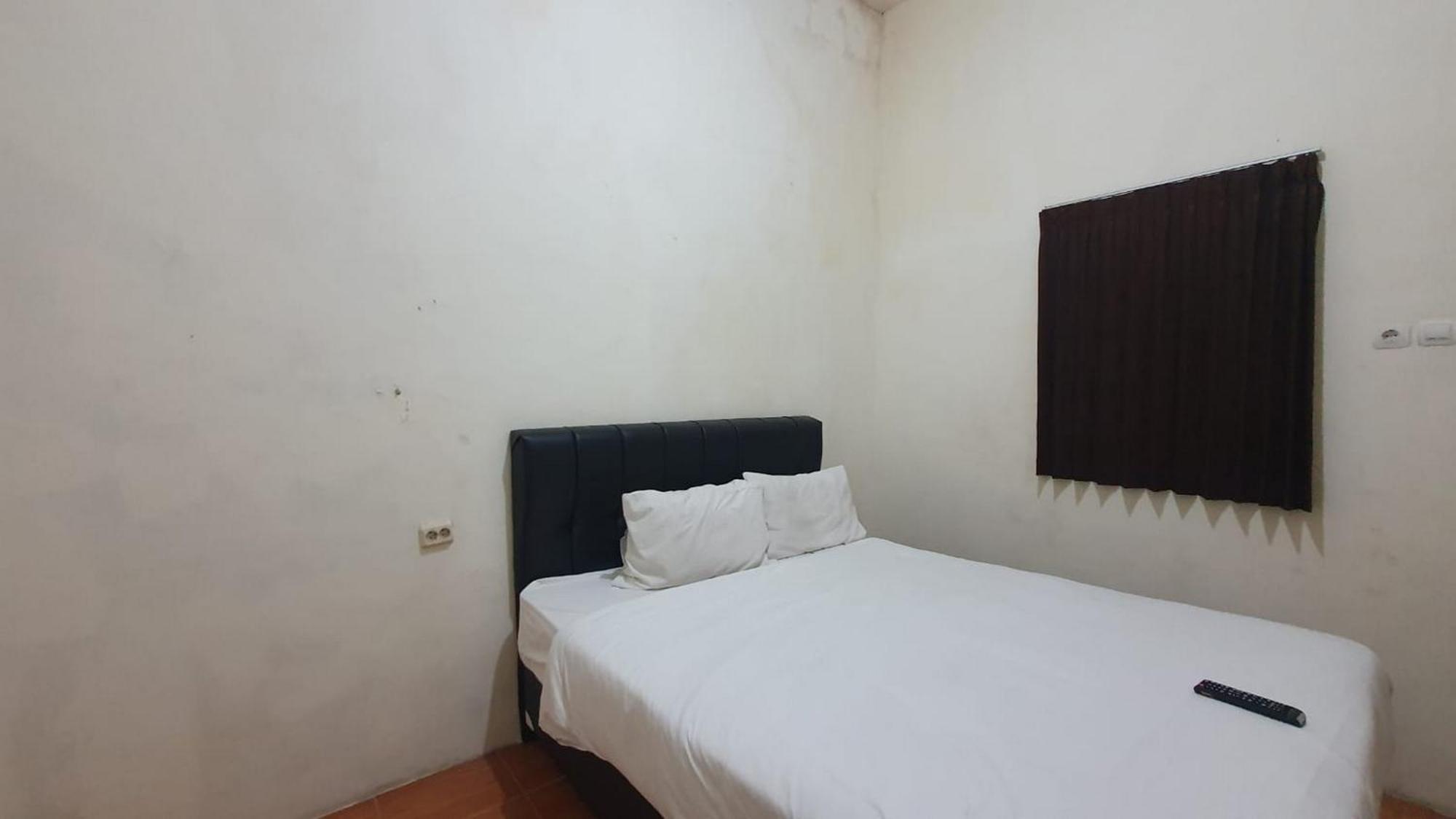 Reddoorz Syariah At Demasto Homestay Jembel 外观 照片